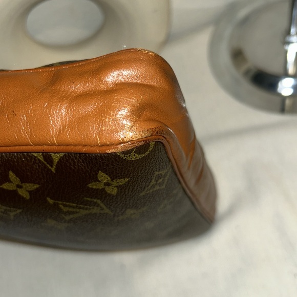 Louis Vuitton coated canvas pouchette Sport clutch - Picture 6 of 13